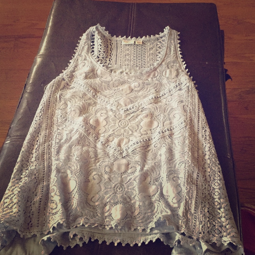 Dressy sleeveless lacy shirt